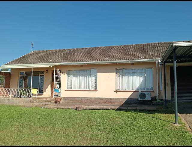 3 BEDROOM FREESTANDING FOR SALE IN BISLEY